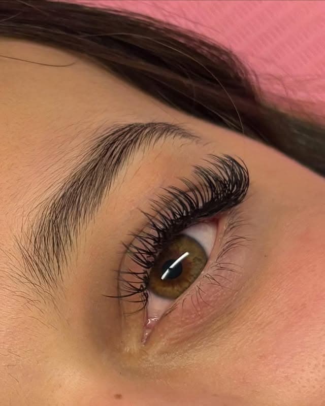 Lash result by Sarah Khan — Lashout studio Milton